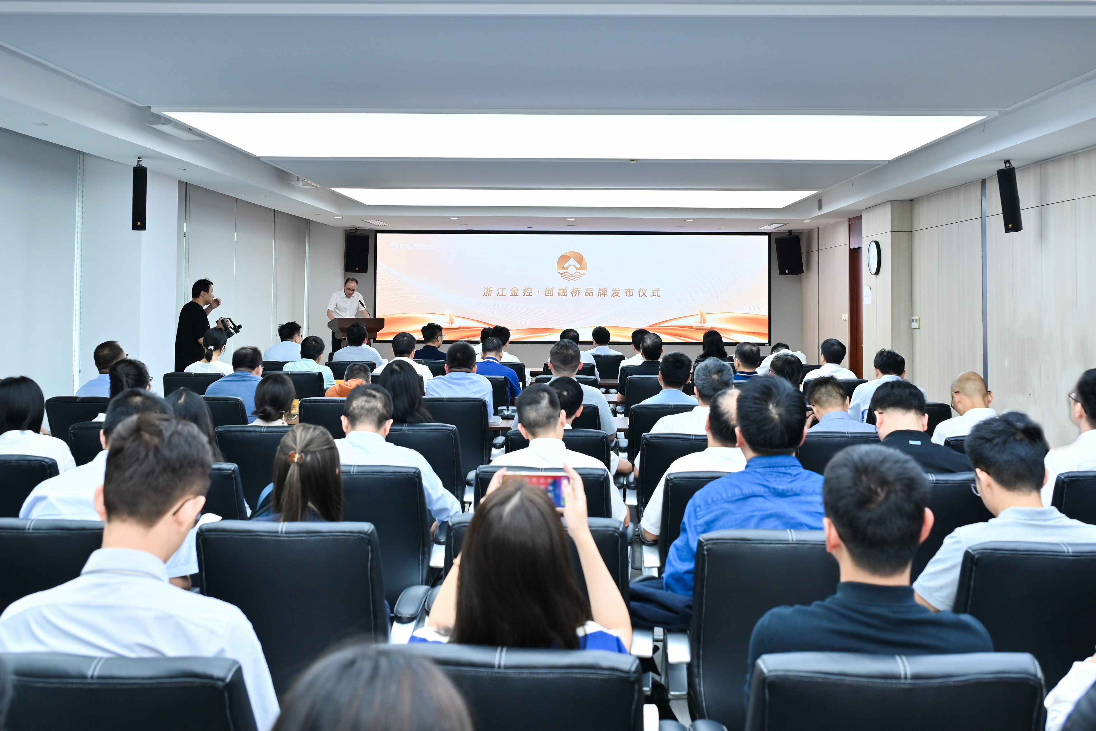 DSC_9063.jpg DSC_9063.jpg